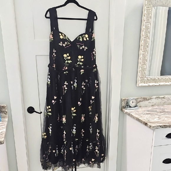 Floral Dress With Embroidery Sleeveless Formal Tulle Gown Size 20W - Picture 2 of 15